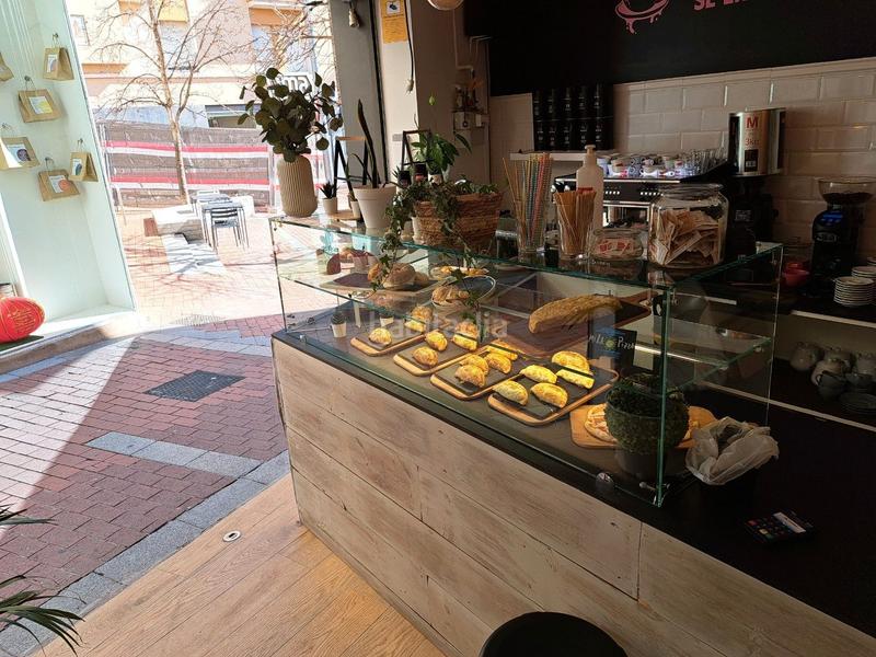 Foto 43f97e35-7028-4271-9762-0d85bdd9f986. Traspaso local comercial traspaso cafetería con terraza en Terrassa