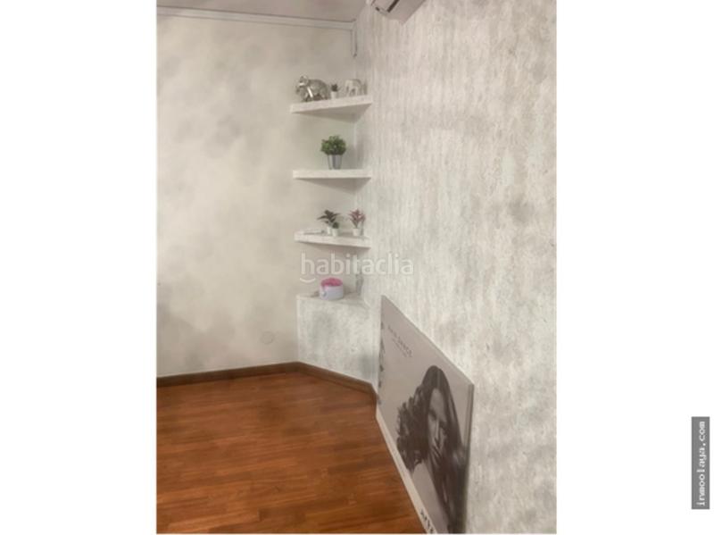 Foto 2a26e294-e5d0-48ce-8b48-1e4fdaac532f. Traspaso local comercial traspaso peluquería en Ca n'Aurell Terrassa