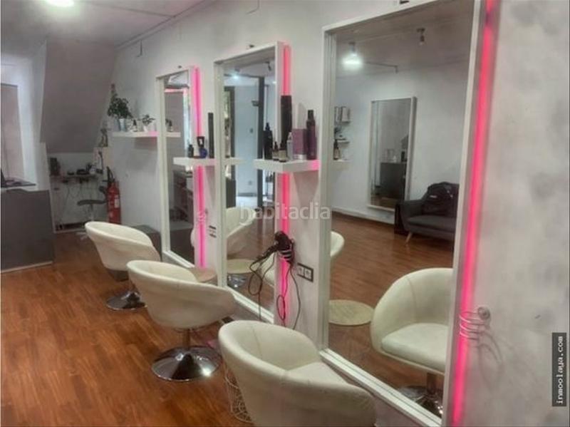 Foto 64271640-d2fb-4983-b52f-5f408db8aeae. Traspaso local comercial traspaso peluquería en Ca n'Aurell Terrassa