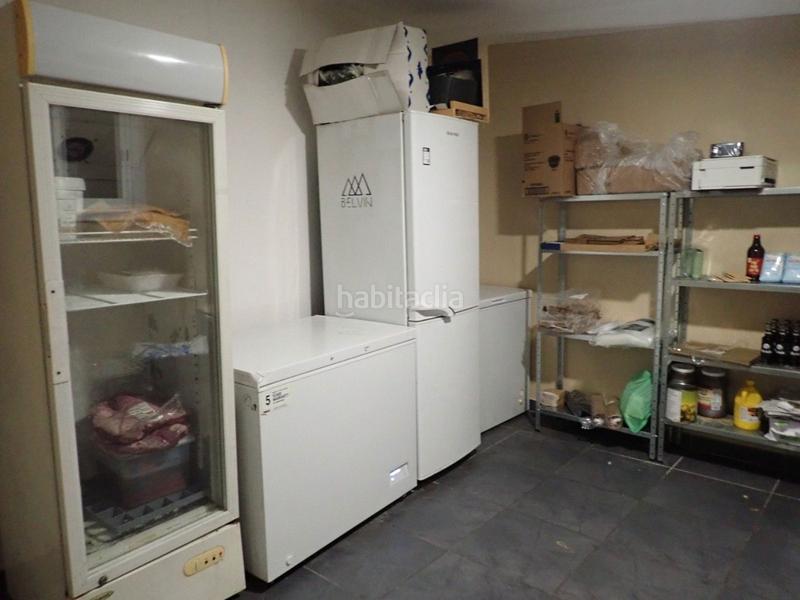 Foto 3a9ff0ab-8ebd-41f3-a6e4-c845be26a275. Transfer business premise with heating in Passeig Maragall Gavà