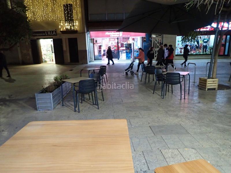 Foto e4fcdc27-5aec-4d91-b171-8d3c56bee9ea. Traspàs local comercial amb calefacció a Passeig Maragall Gavà