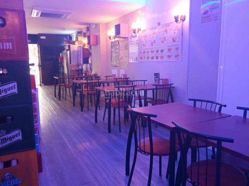 Foto af1ed01e-7723-48af-bfff-ad504e766b80. Traspaso local comercial traspaso bar restaurante sabadel en Sabadell