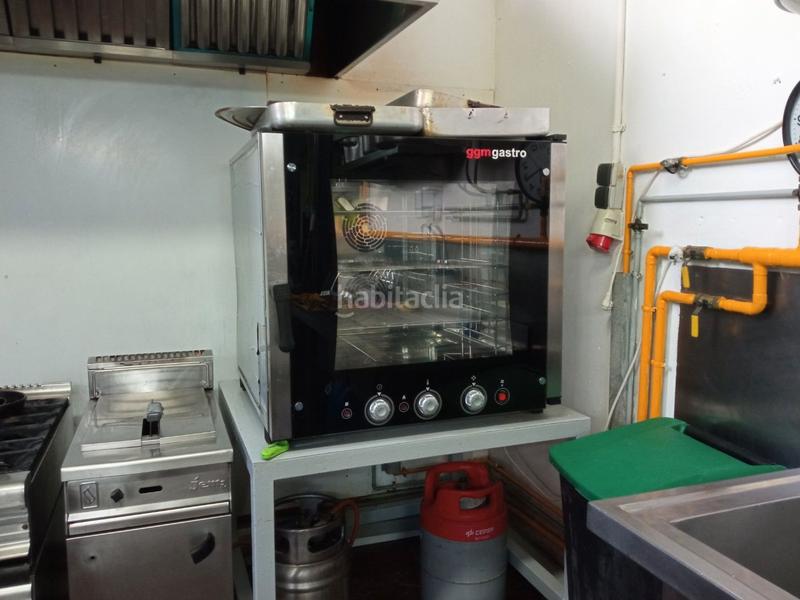 Foto 70fa66ef-2c80-425d-a0c2-185596910927. Transfer business premise with heating in Roc Blanc Terrassa