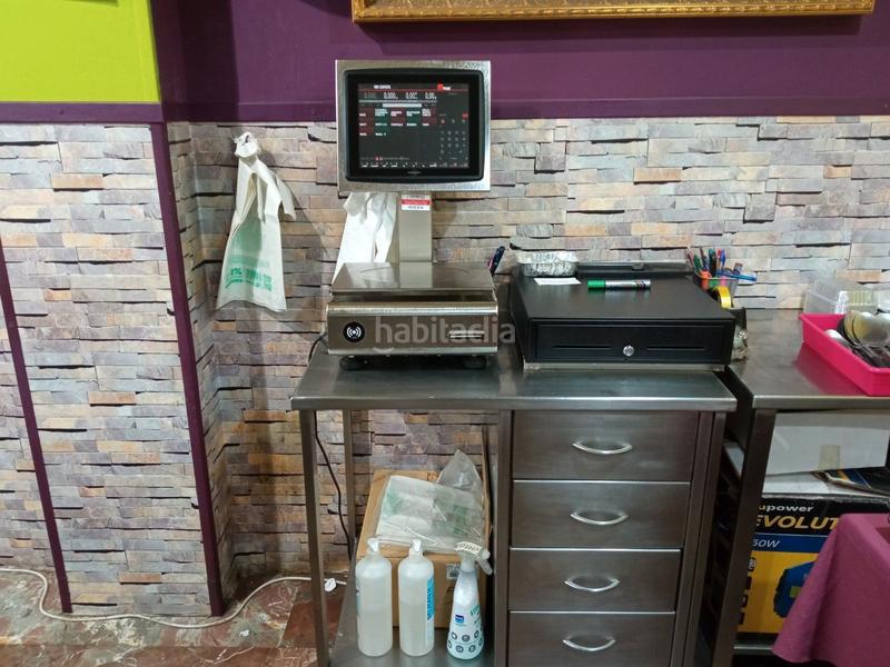 Foto 9fe7d8c4-3c7b-47c3-9d5a-747c5068667d. Traspàs local comercial amb calefacció a Roc Blanc Terrassa