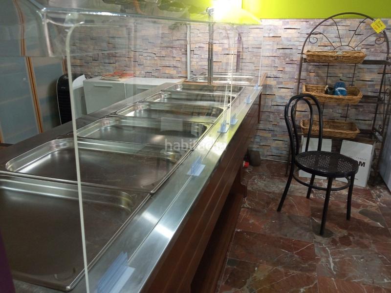 Foto 29766e0b-49c2-45af-9f62-74cb3c6b4770. Traspaso local comercial traspaso rosticería takeaway en Terrassa