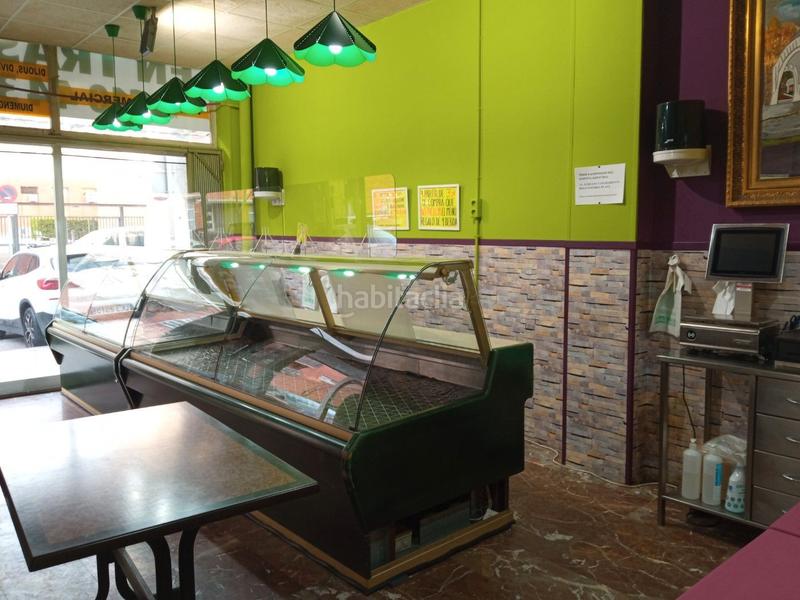 Foto a1780fe7-5420-4d92-8bd9-c4ac71655b70. Traspaso local comercial traspaso rosticería takeaway en Terrassa