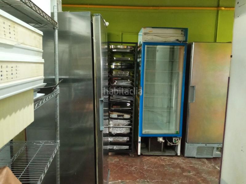 Foto dbeec44a-a73e-4e40-a766-b7f58ac307ed. Traspaso local comercial traspaso rosticería takeaway en Terrassa