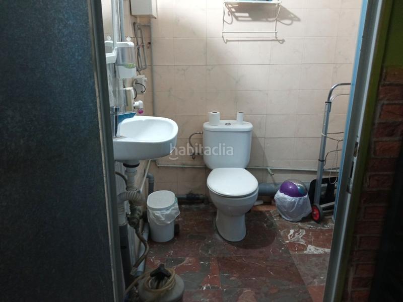 Foto 450a1d0e-2166-4088-8b3d-b330dcf17ca7. Umzug geschäftsraum mit heizung in Roc Blanc Terrassa