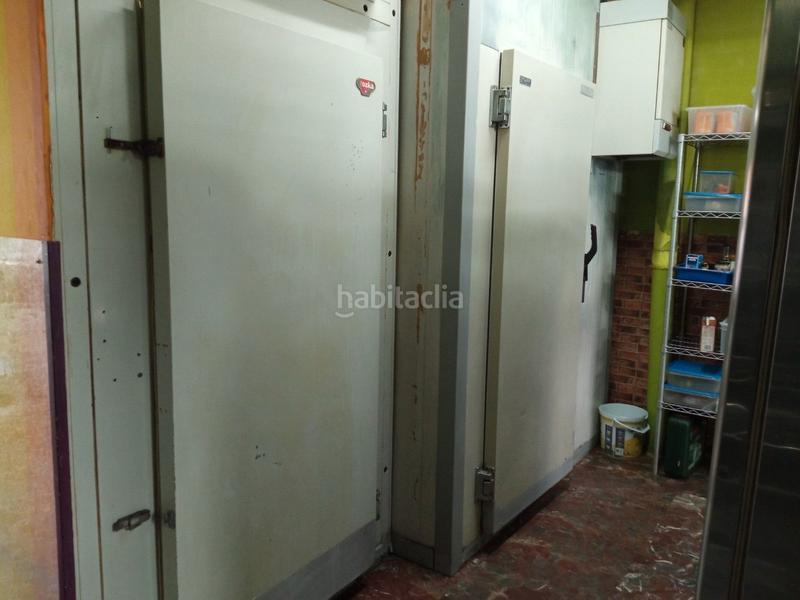 Foto dd65e925-a516-40bb-85f7-fe6a9dded034. Umzug geschäftsraum mit heizung in Roc Blanc Terrassa