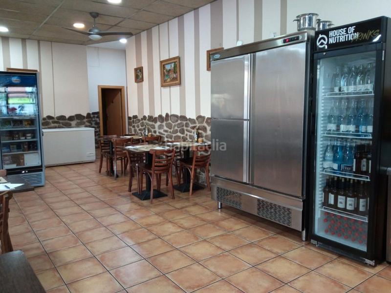 Foto a933eea9-4f24-42bf-94c7-14c25cc4efc1. Transfer business premise with heating in Can Llong Sabadell