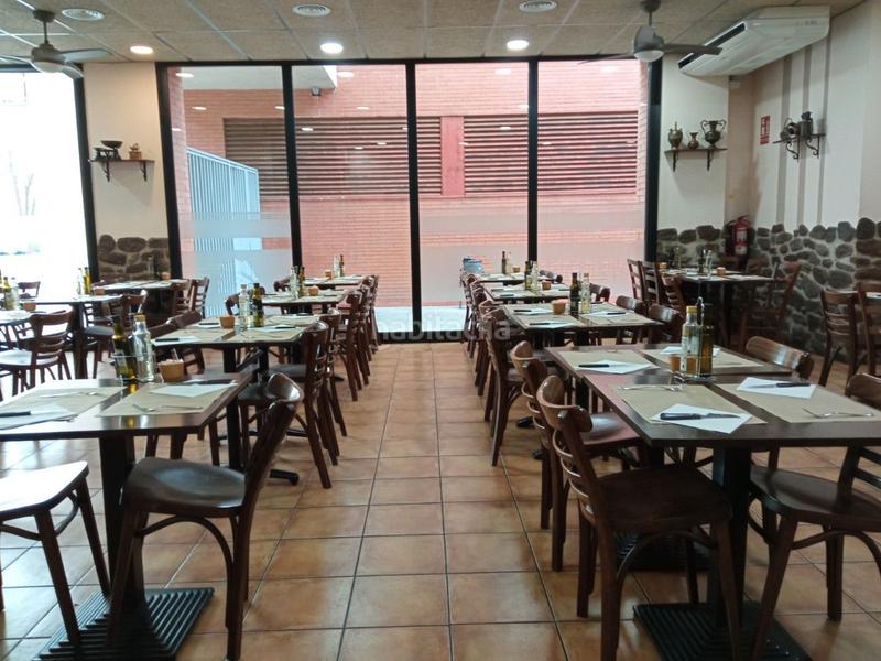 Foto a069629f-a83b-477e-859c-59a57ebc3c86. Traspaso local comercial traspaso de bar restaurante en Can Llong, en Sabadell