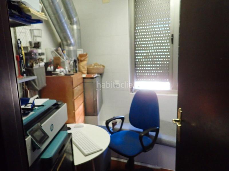 Foto 69effaf7-a710-4742-a859-0c571ef3e6d2. Transfer business premise with heating in Segle XX Terrassa