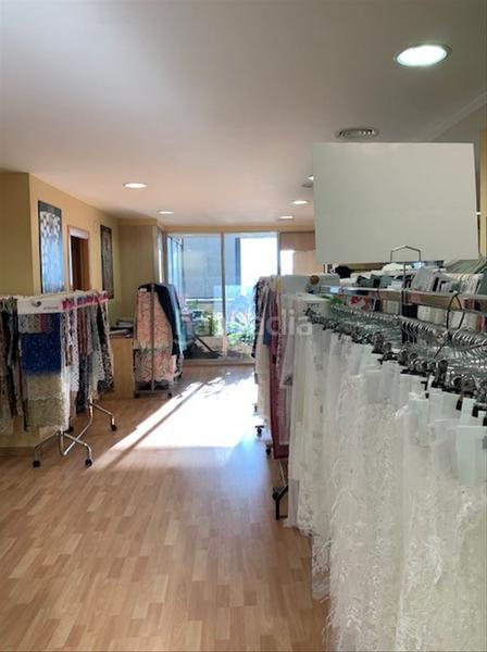 Foto 4ef46257-7ef0-48c4-90d8-e6718b7bc089. Büro mit heizung parking in La Bordeta Barcelona