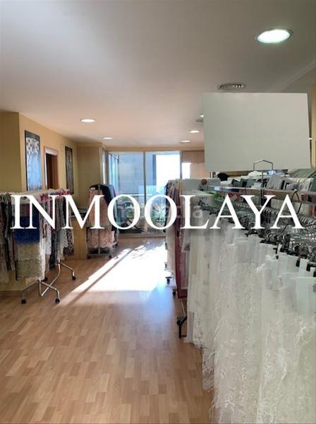 Foto fedc62f1-761d-4605-aabc-9bb3b223344c. Büro mit heizung parking in La Bordeta Barcelona