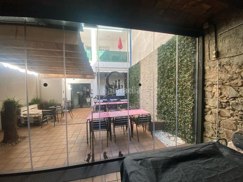 Foto 3a23ef17-f636-4616-8ac3-a47fa0db29fd. Trapasso locale commerciale con riscaldamento in Anglès