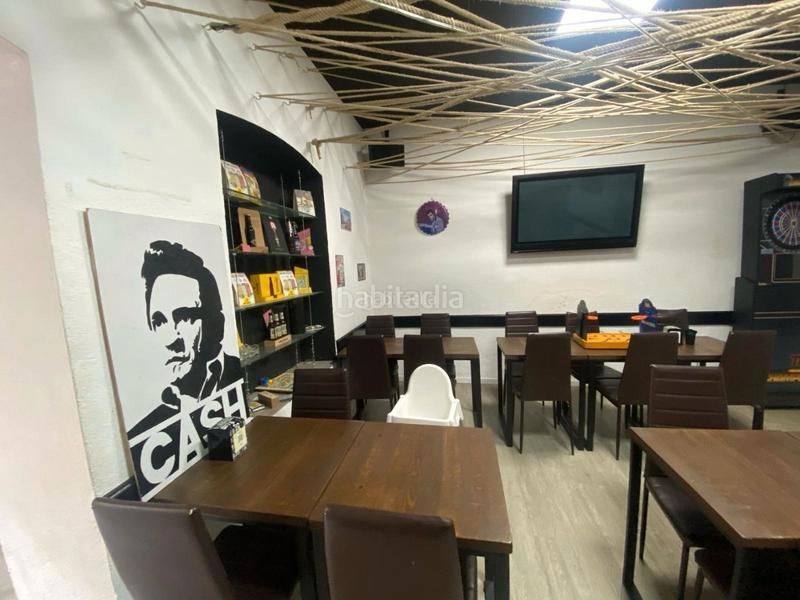 Foto b9ff8eee-cc47-4db8-bfc2-8b9fb1aa0b18. Trapasso locale commerciale con riscaldamento in Anglès