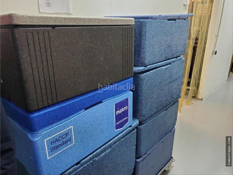 Foto ae4953d0-54f6-4163-af35-c671342fbe90. Transfer business premise with heating in Muntanyeta Castelldefels