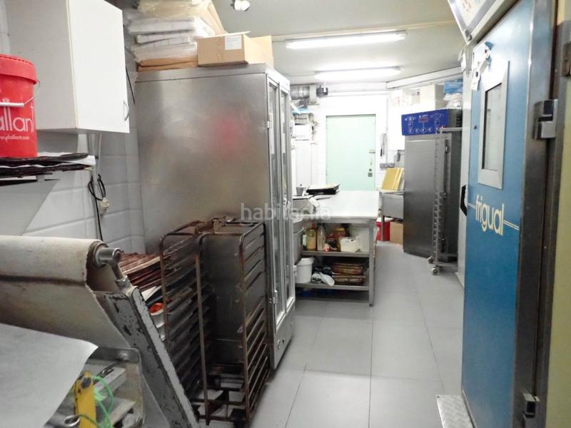 Foto 6d016699-619d-45bf-ae2d-1508884155b1. Pas-de-porte local commercial avec chauffage dans Barri del Centre Terrassa