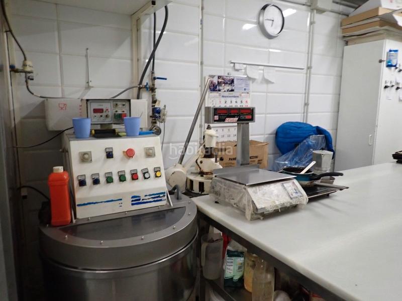 Foto 2d280cc1-0aba-45ae-a8da-b5c411724d41. Transfer business premise with heating in Barri del Centre Terrassa