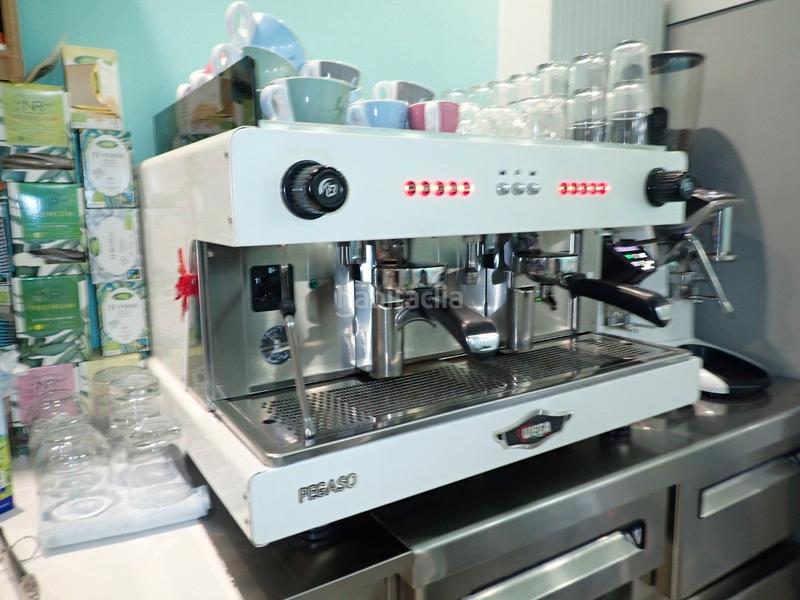 Foto 7705fa77-367e-4a2f-a15b-bdc62651e2b3. Traspàs local comercial amb calefacció a Barri del Centre Terrassa