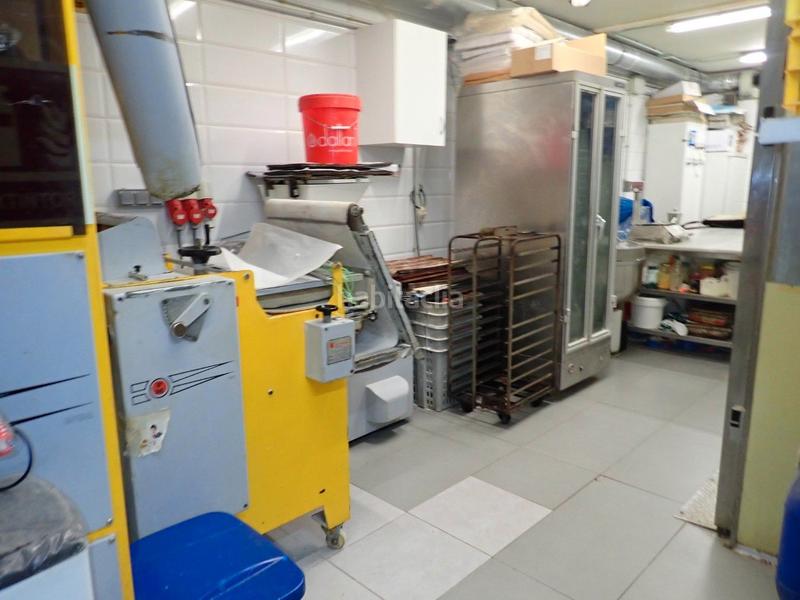 Foto ce1b35f0-ae09-489a-8eaf-9df92d803dd8. Traspàs local comercial amb calefacció a Barri del Centre Terrassa