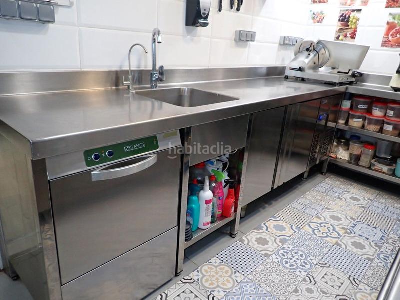 Foto ab55ae10-64a7-4238-b658-844d4b7db189. Traspaso local comercial traspaso cafetería restaurant en Terrassa