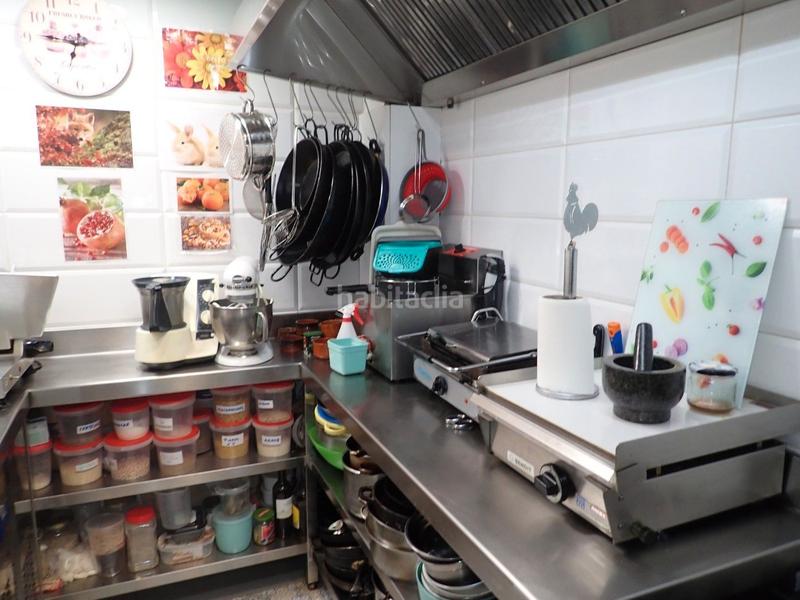 Foto 9b1276f6-9d7a-4d2b-a38e-d5e536ee7faf. Trapasso locale commerciale con riscaldamento in Barri del Centre Terrassa