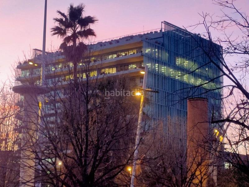 Foto 962abba1-8ee2-45e0-afb6-e6efbf51497f. Umzug geschäftsraum mit heizung in Provençals del Poblenou Barcelona