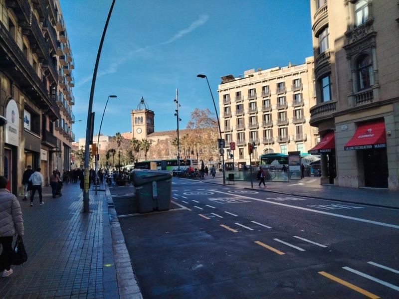 Foto 7a35b643-d0bb-4a73-82ae-7dbd53e3b8ba. Business premise with heating in Raval Barcelona
