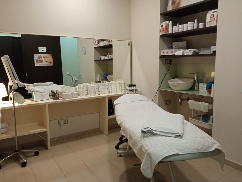 Foto 7448ae3b-37a6-4b16-b74a-be067490b1c5. Traspàs local comercial amb calefacció a Mas Duran Sant Quirze del Vallès