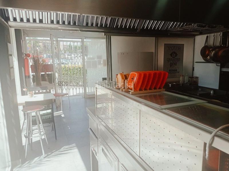 Foto ed3927c8-cfac-4107-b51e-ac74274ef5fb. Traspàs local comercial amb calefacció a Canaletes - Turonet Cerdanyola del Vallès