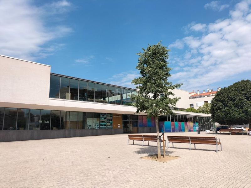 Foto 0f920d68-c949-4e4b-acc2-ca40ad0dbb59. Traspaso local comercial traspaso centro estética en Cornellà de Llobregat