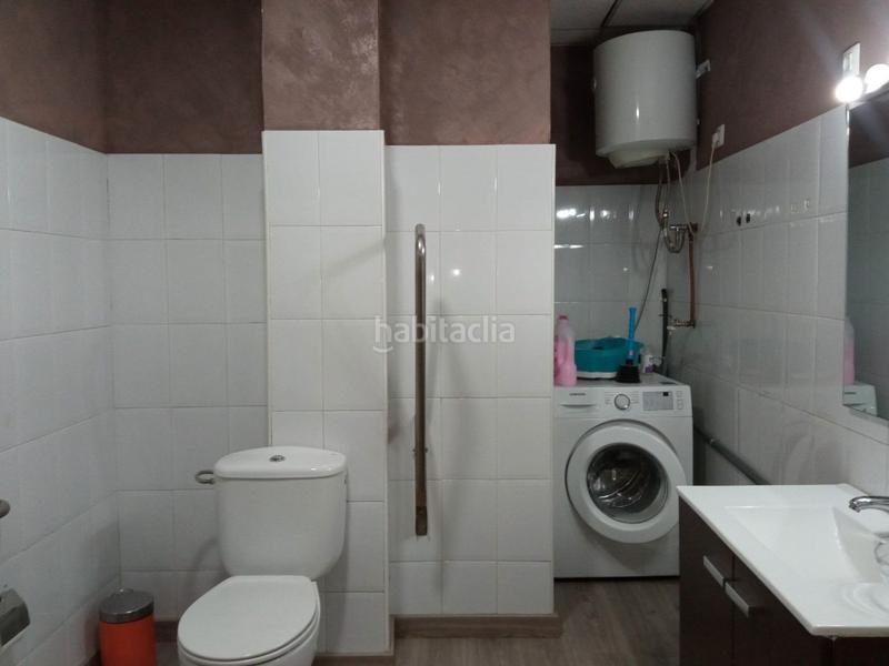 Foto 2d78a11f-765d-4dd3-bcac-91a9ef7a21ec. Pas-de-porte local commercial avec chauffage dans Torrent d'en Pere Parres Terrassa