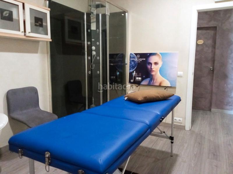 Foto c8b56c79-54f1-49fd-b86b-d885c8203b53. Pas-de-porte local commercial avec chauffage dans Torrent d'en Pere Parres Terrassa