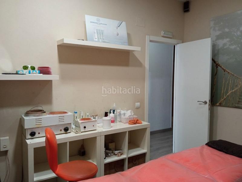 Foto c4185979-3820-48f9-b465-ea37ddd0ff6a. Traspàs local comercial amb calefacció a Torrent d'en Pere Parres Terrassa