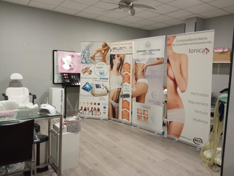 Foto d6d18a6f-cfaf-44d5-a4f5-b523a8b9a653. Traspaso local comercial traspaso de centro estético en Terrassa