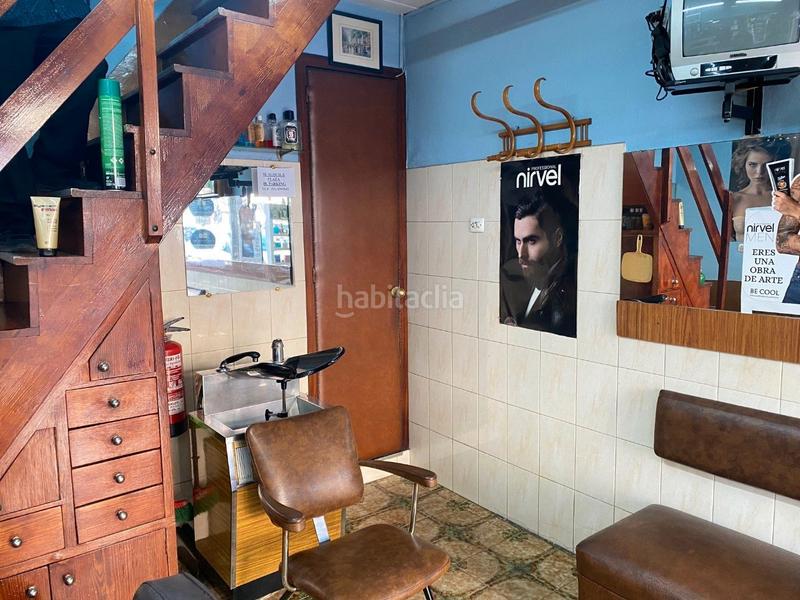 Foto f42e85a3-e1c0-4bf2-9155-500c33e74516. Pas-de-porte local commercial avec chauffage dans La Nova Esquerra de l´Eixample Barcelona