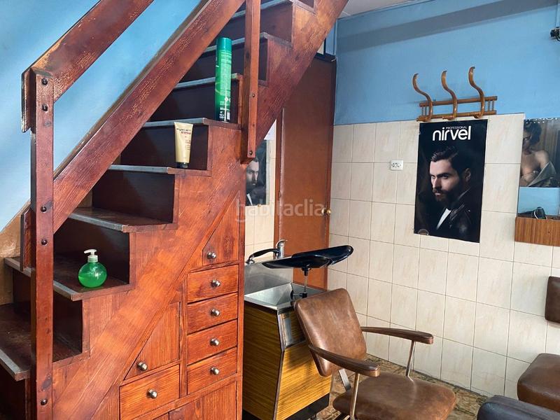 Foto ed1fa62d-3915-4708-85c2-bcc0a4272b7f. Traspaso local comercial traspaso peluquería barbería en Barcelona