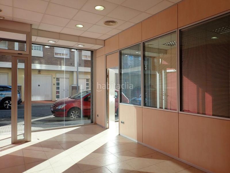 Foto c6162554-adff-44b5-b019-2545bd125675. Location bureau avec chauffage dans Passeig Maragall Gavà