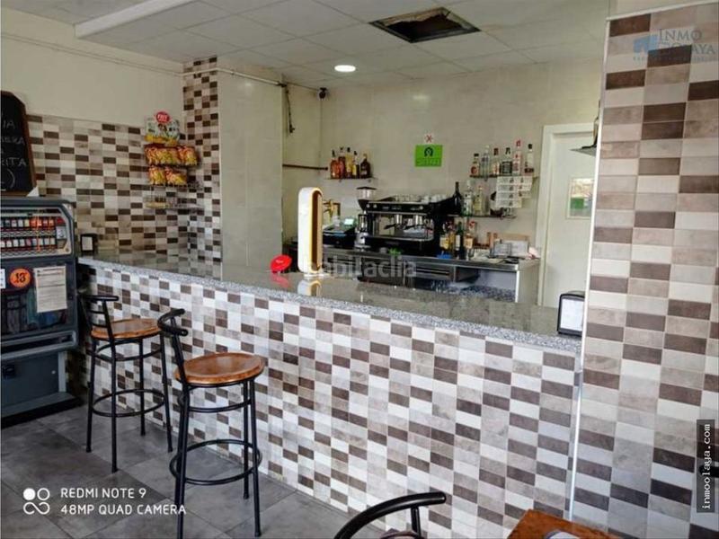 Foto bd5da91e-8256-46a8-acbf-a0cd3f9b92a8. Traspàs local comercial amb calefacció a Creu Alta Sabadell