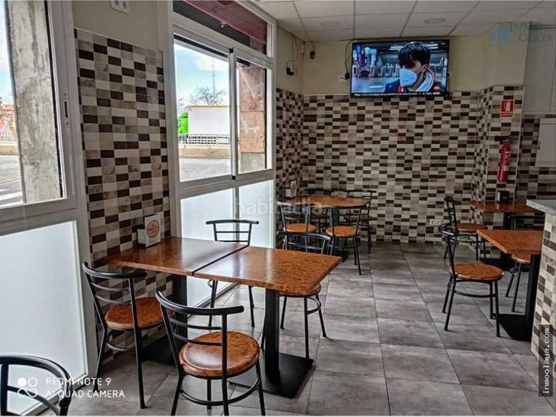 Foto 375220ac-3244-43b9-a6d5-64f2301f2b1e. Traspaso local comercial bar con salida de humos en Sabadell