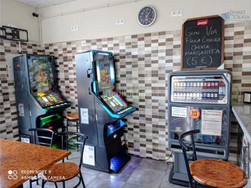 Foto b0b683c4-432e-41bd-9f96-5ede769d2cbd. Traspaso local comercial bar con salida de humos en Sabadell
