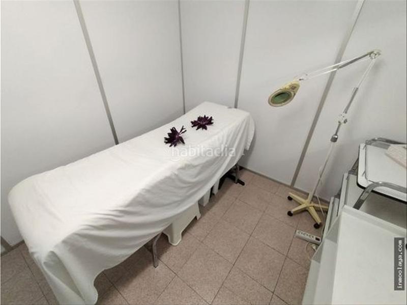 Foto 0d149143-6c6c-4daf-be07-bc41bdbbb035. Traspàs local comercial amb calefacció a Dreta de l´Eixample Barcelona