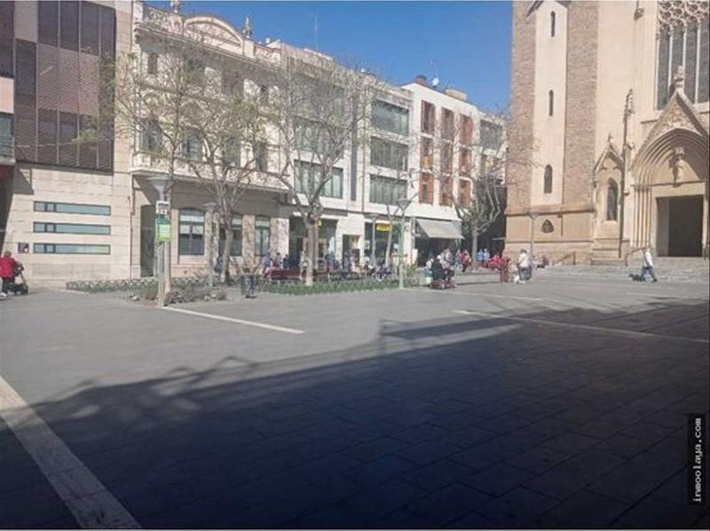Foto b4ed13c2-626a-4a79-9897-bf332e6d9ee0. Trapasso locale commerciale con riscaldamento in Centre Sabadell