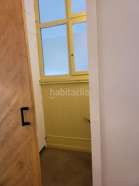 Foto 07c1f328-190e-4ce0-9465-b921561bc6de. Transfer business premise with heating in Vila de Gràcia Barcelona