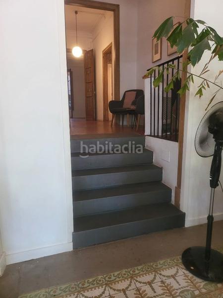 Foto 09c4a9ee-1805-470b-9133-c5c455d2a814. Traspàs local comercial amb calefacció a Vila de Gràcia Barcelona