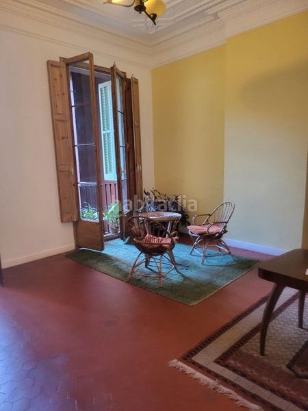 Foto 60a594cd-0c82-4dd2-923b-f0b9774a1766. Traspàs local comercial amb calefacció a Vila de Gràcia Barcelona