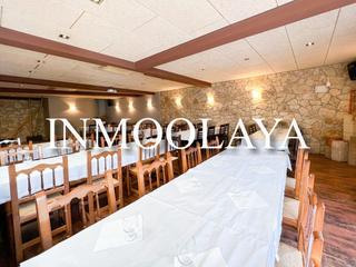 Chalet à Santa Coloma de Queralt. Venta edificio de 2.600m2