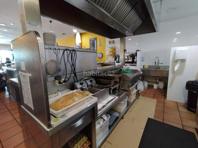 Foto 3cbf96d9-a421-4626-994a-dd6f41b63b27. Traspaso local comercial traspaso bar frankfurt c3 con terraza en Sant Boi de Llobregat