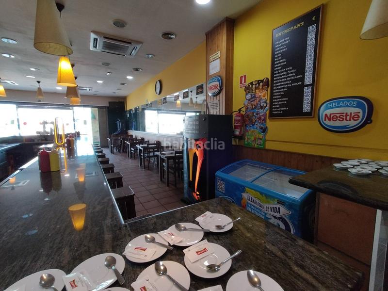 Foto 9c6e4780-7392-4992-9e2a-e2ab21d60a04. Traspaso local comercial traspaso bar frankfurt c3 con terraza en Sant Boi de Llobregat